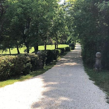 Les Cabanes De Rouffignacヴィラ エクステリア 写真