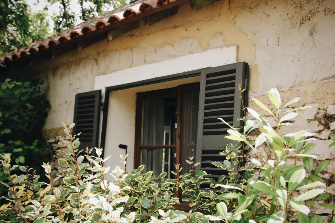 Les Cabanes De Rouffignacヴィラ エクステリア 写真